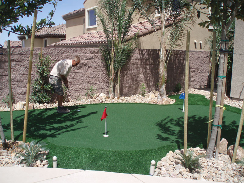 custom pools and spas by greencare.net
